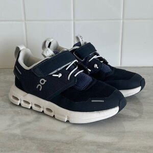 On Kids Cloud Play Sneakers